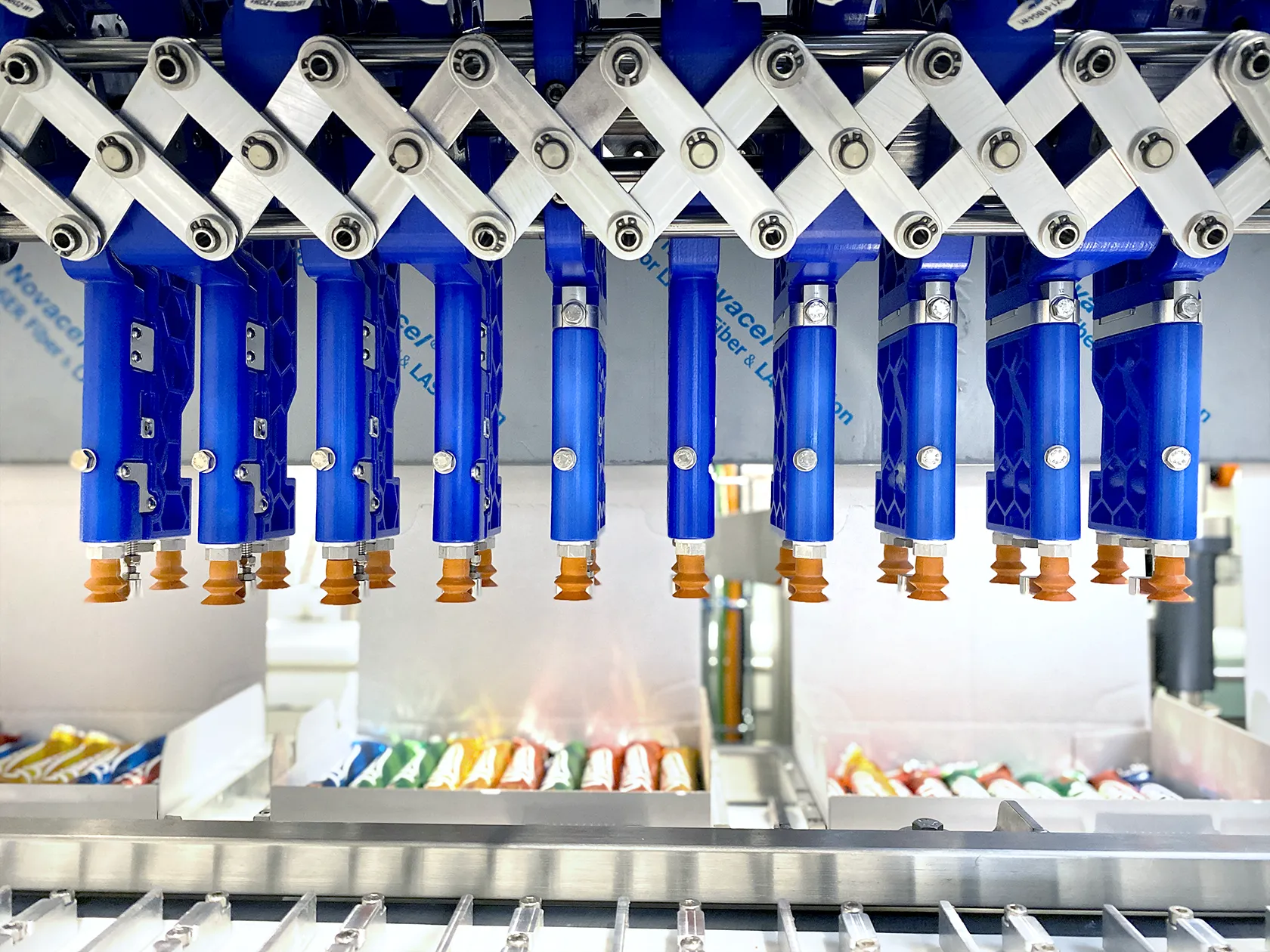 Detailansicht des Saugerwerkzeugs des Roboterübersetzers